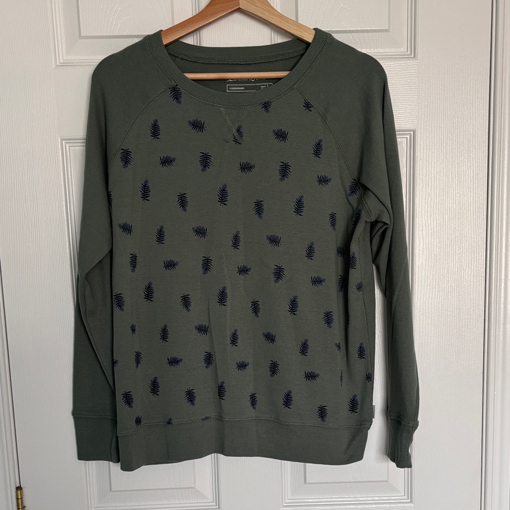 Eddie Bauer leaf print lightweight sweatshirt